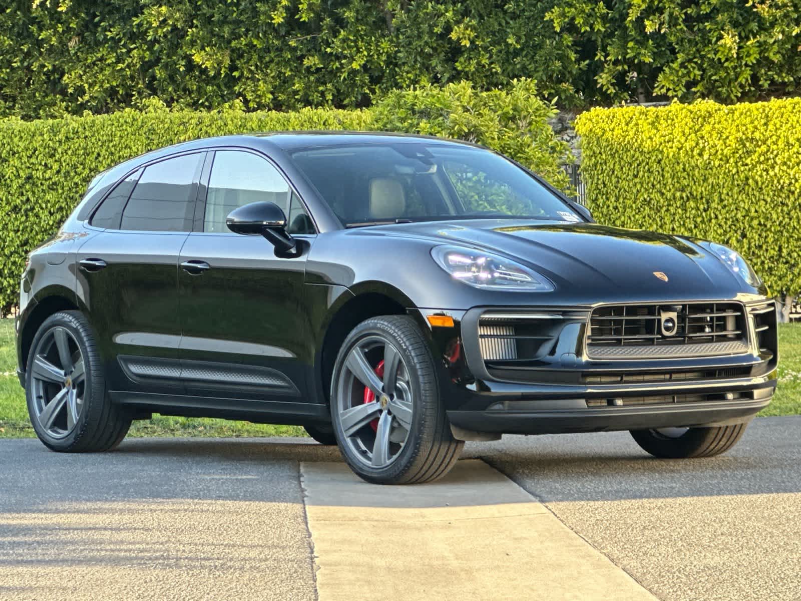 Thumbnail: 2025 Porsche Macan - 10