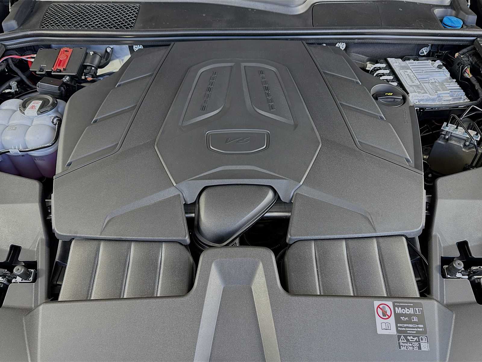 Thumbnail: 2026 Porsche Cayenne - 23