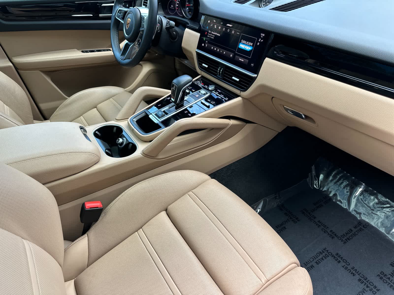 Thumbnail: 2022 Porsche Cayenne - 17