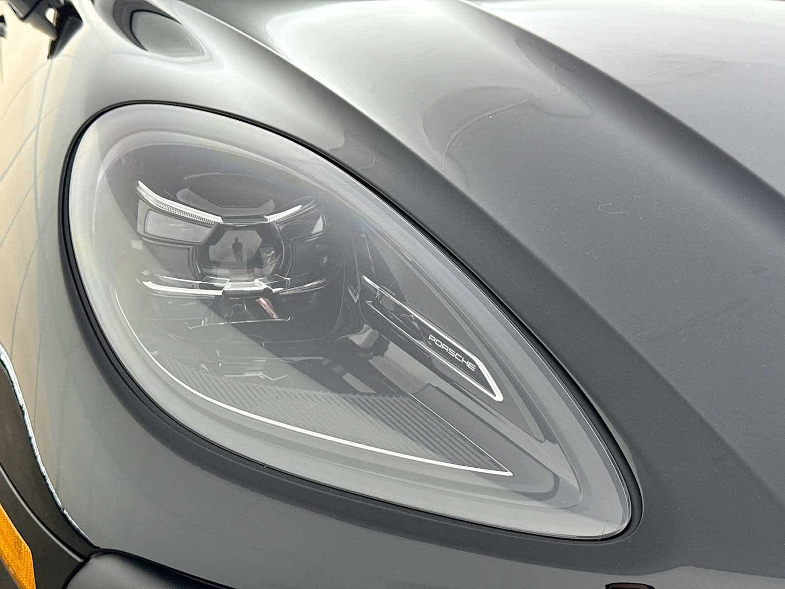 Thumbnail: 2026 Porsche Macan - 28