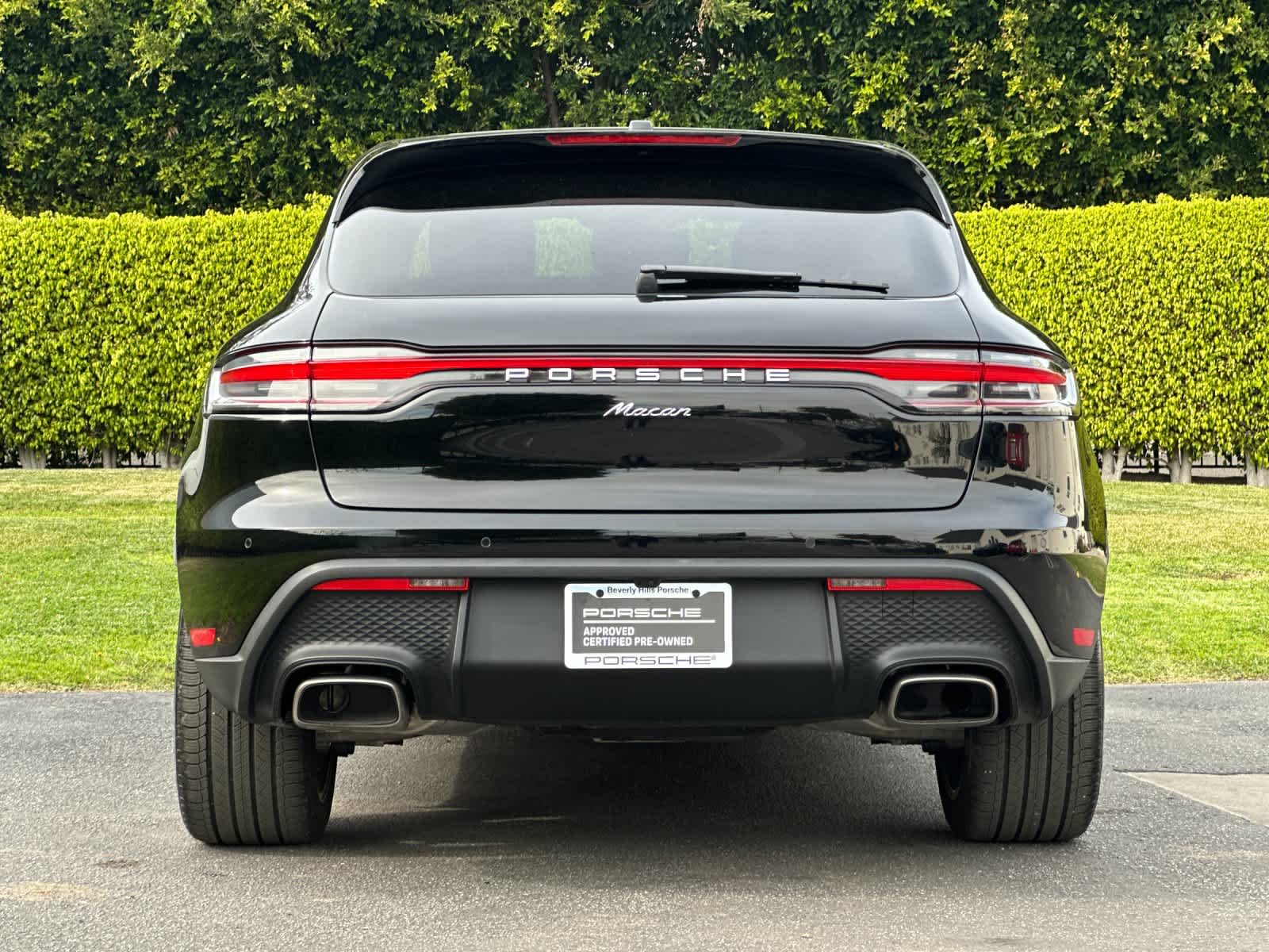 Thumbnail: 2025 Porsche Macan - 7
