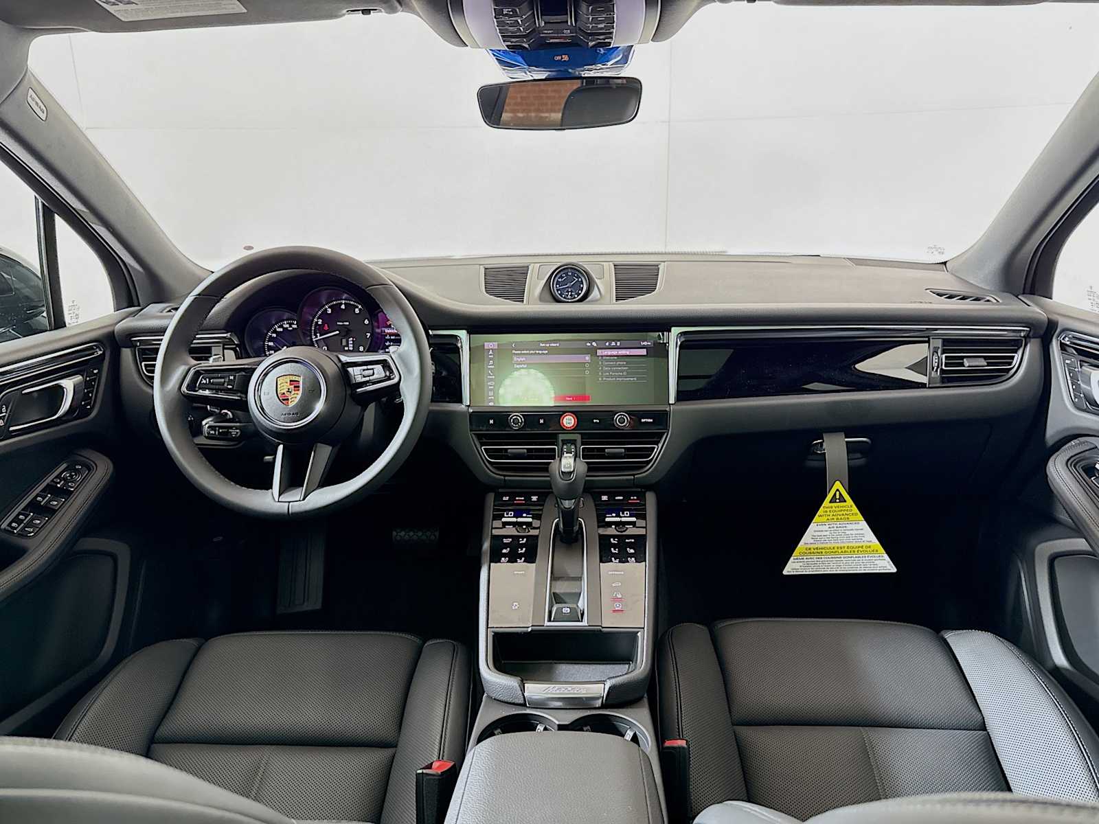 Thumbnail: 2025 Porsche Macan - 27