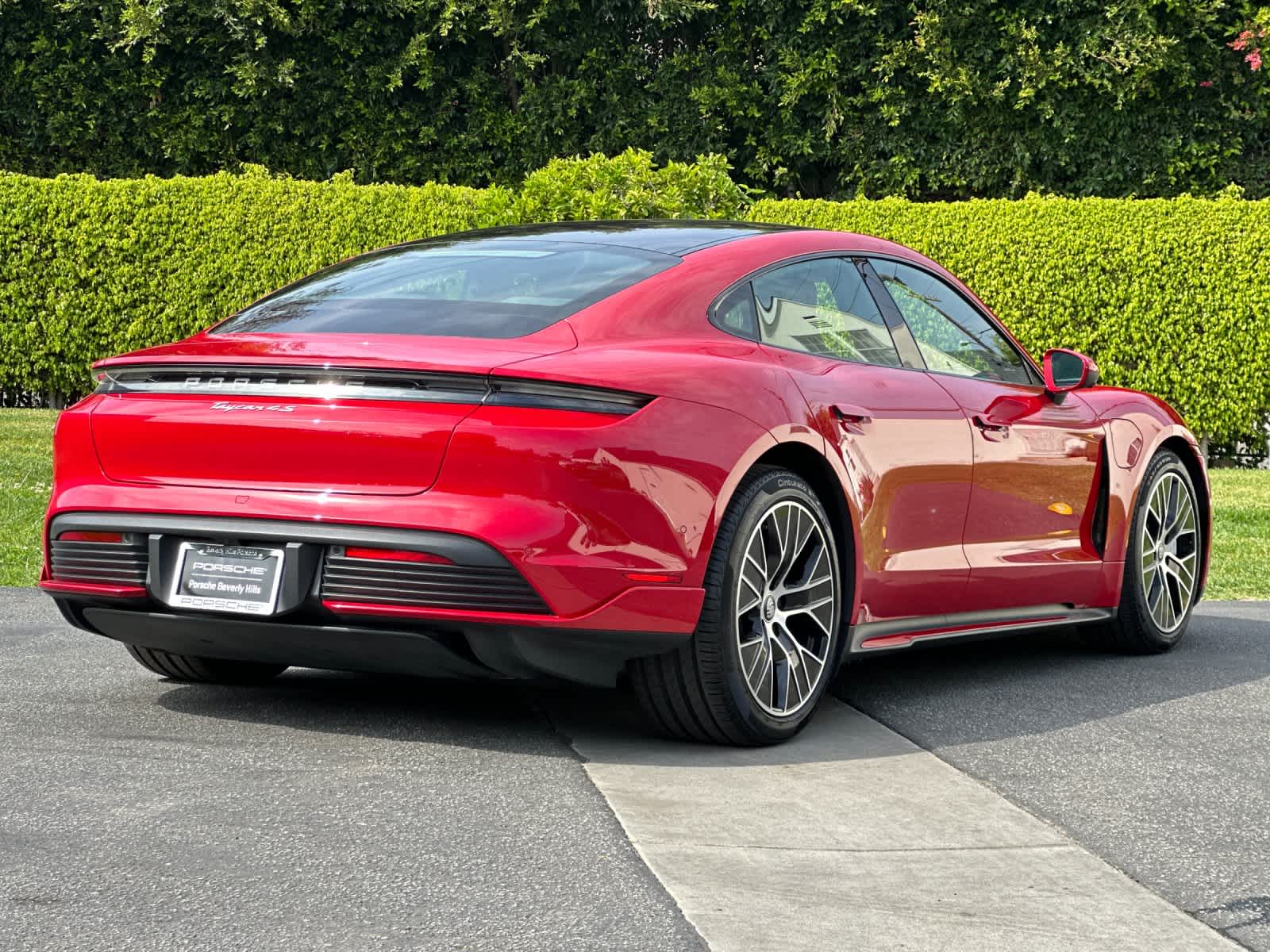 Thumbnail: 2024 Porsche Taycan - 8