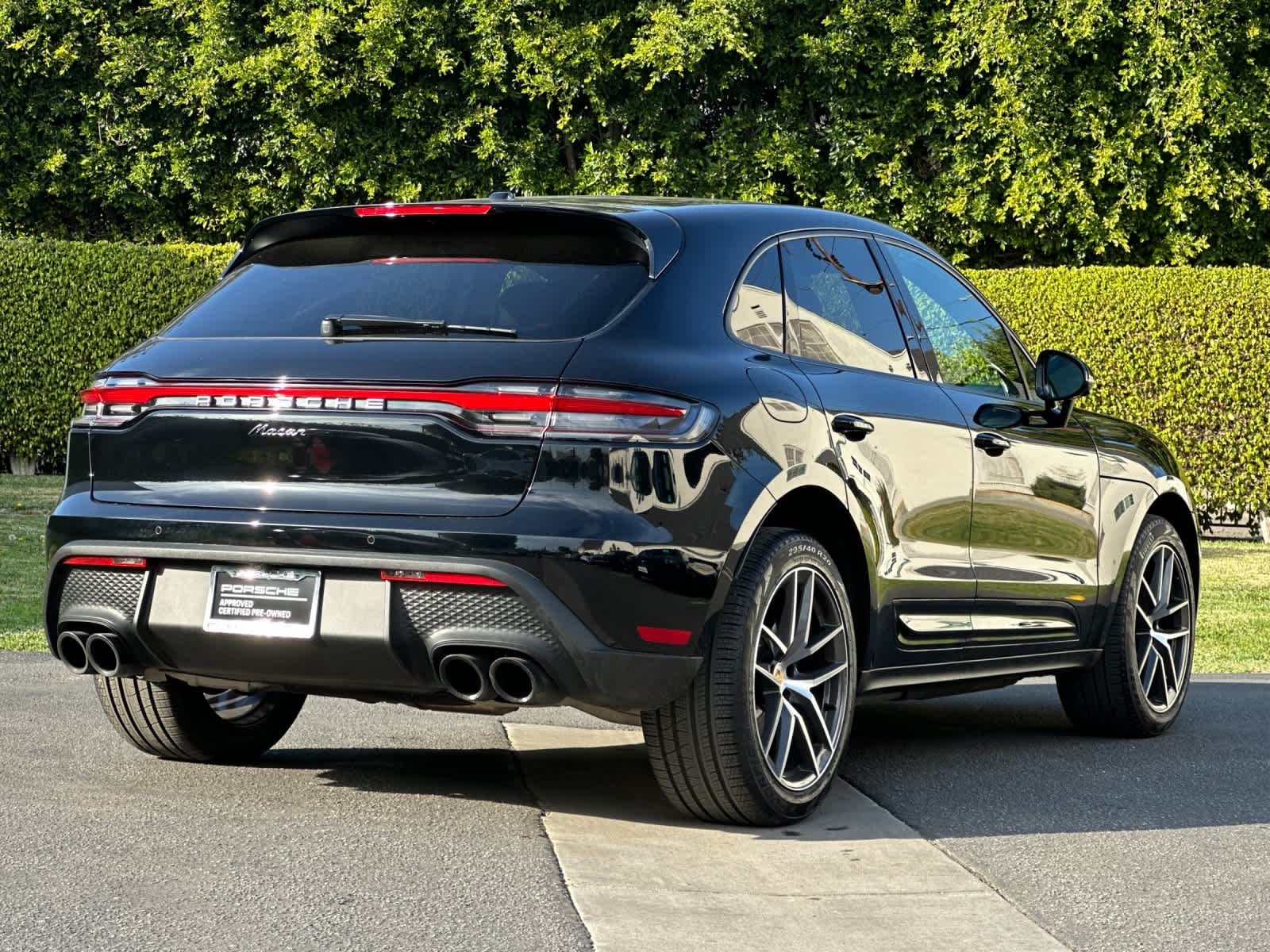Thumbnail: 2025 Porsche Macan - 8