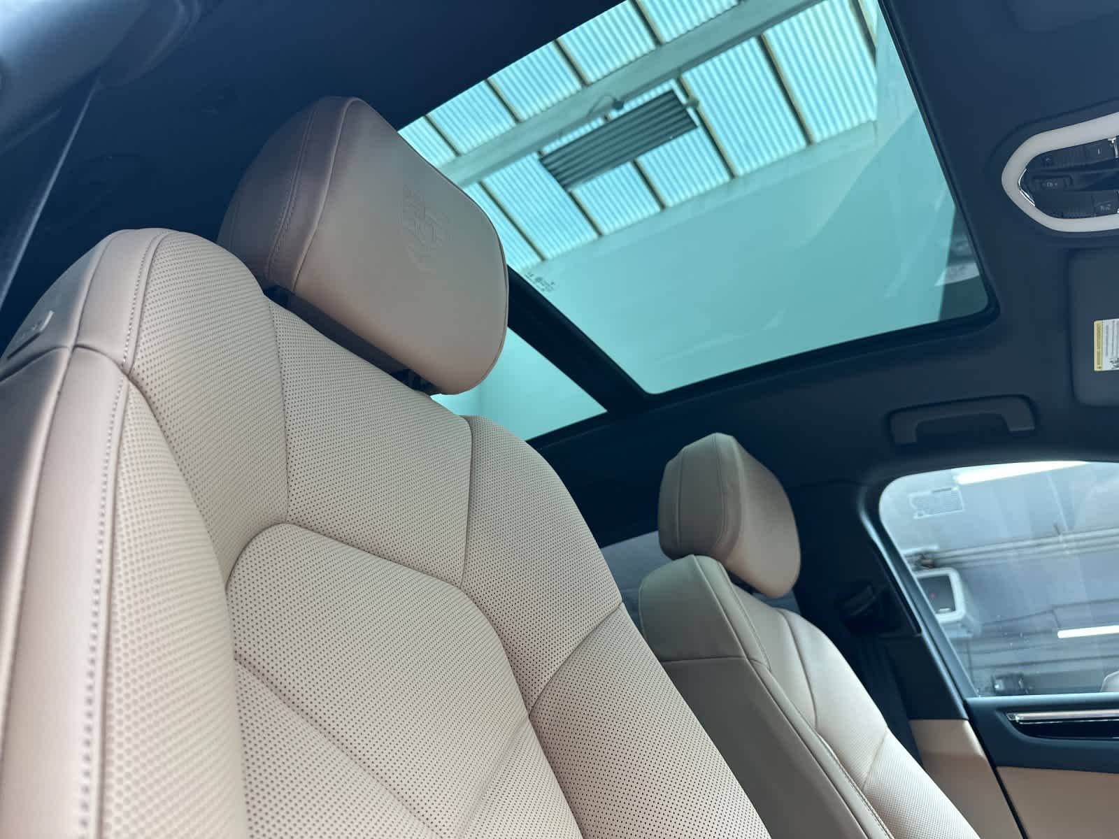 Thumbnail: 2026 Porsche Macan - 18