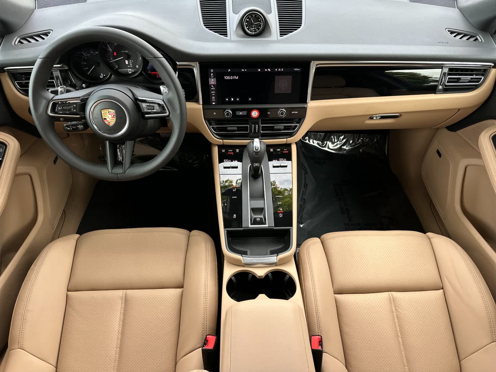 Thumbnail: 2026 Porsche Macan - 6