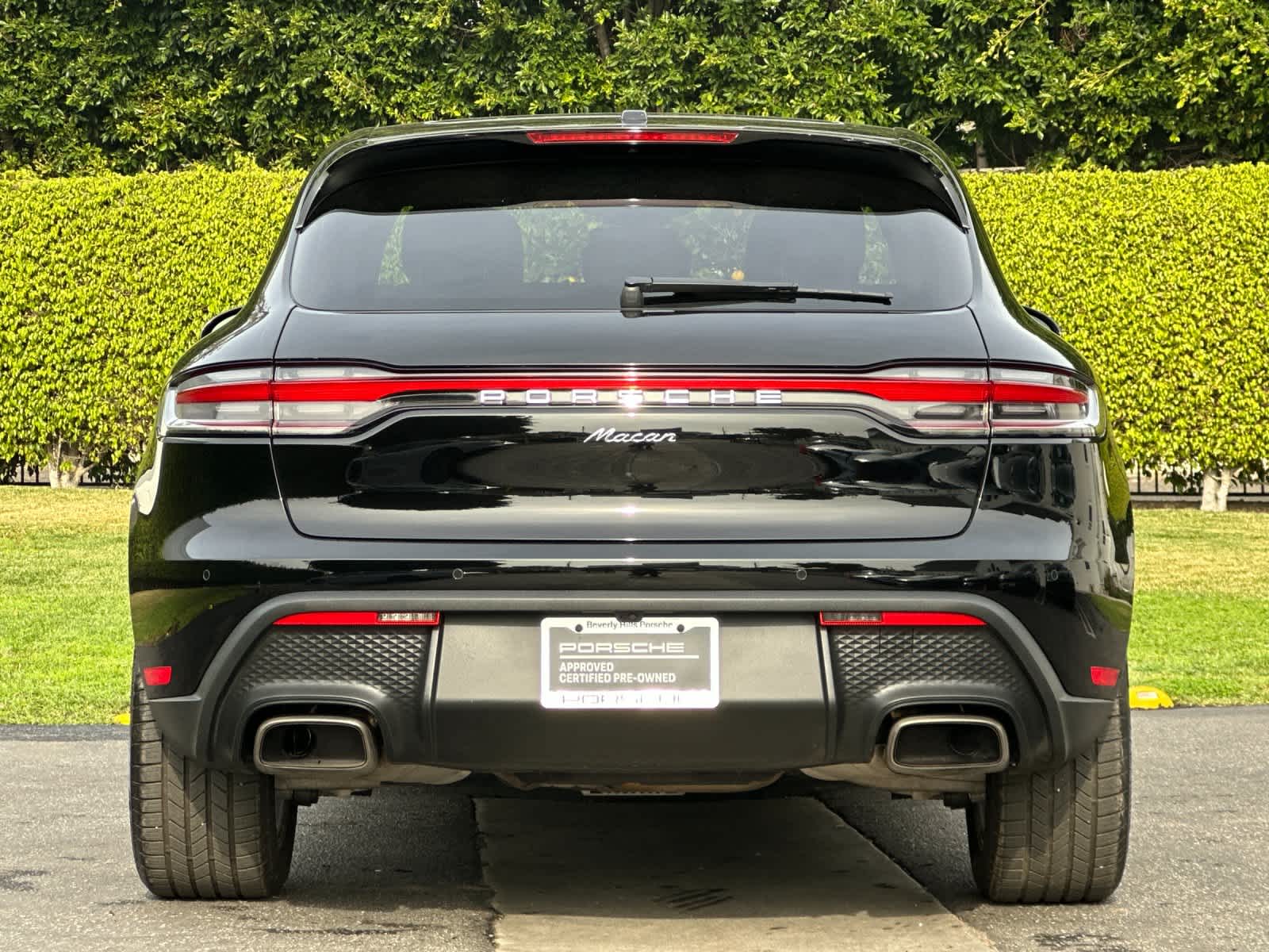 Thumbnail: 2025 Porsche Macan - 7