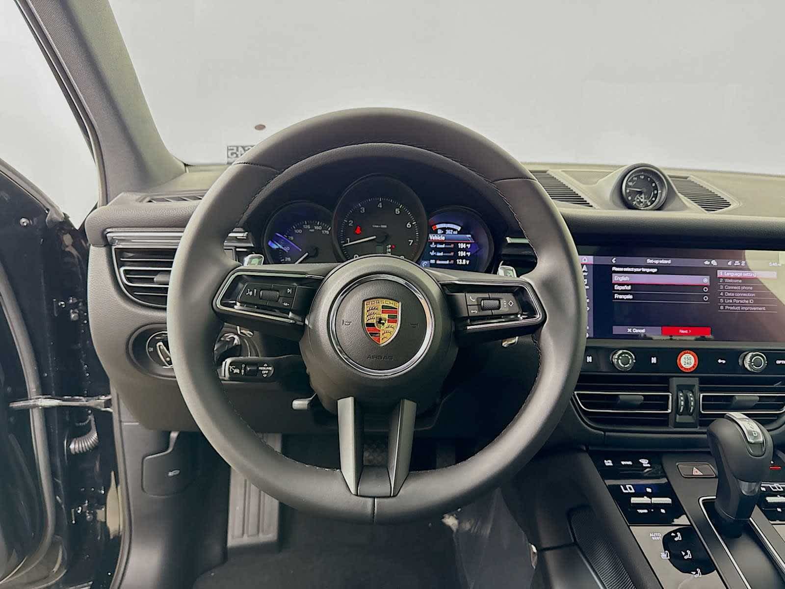 Thumbnail: 2026 Porsche Macan - 12