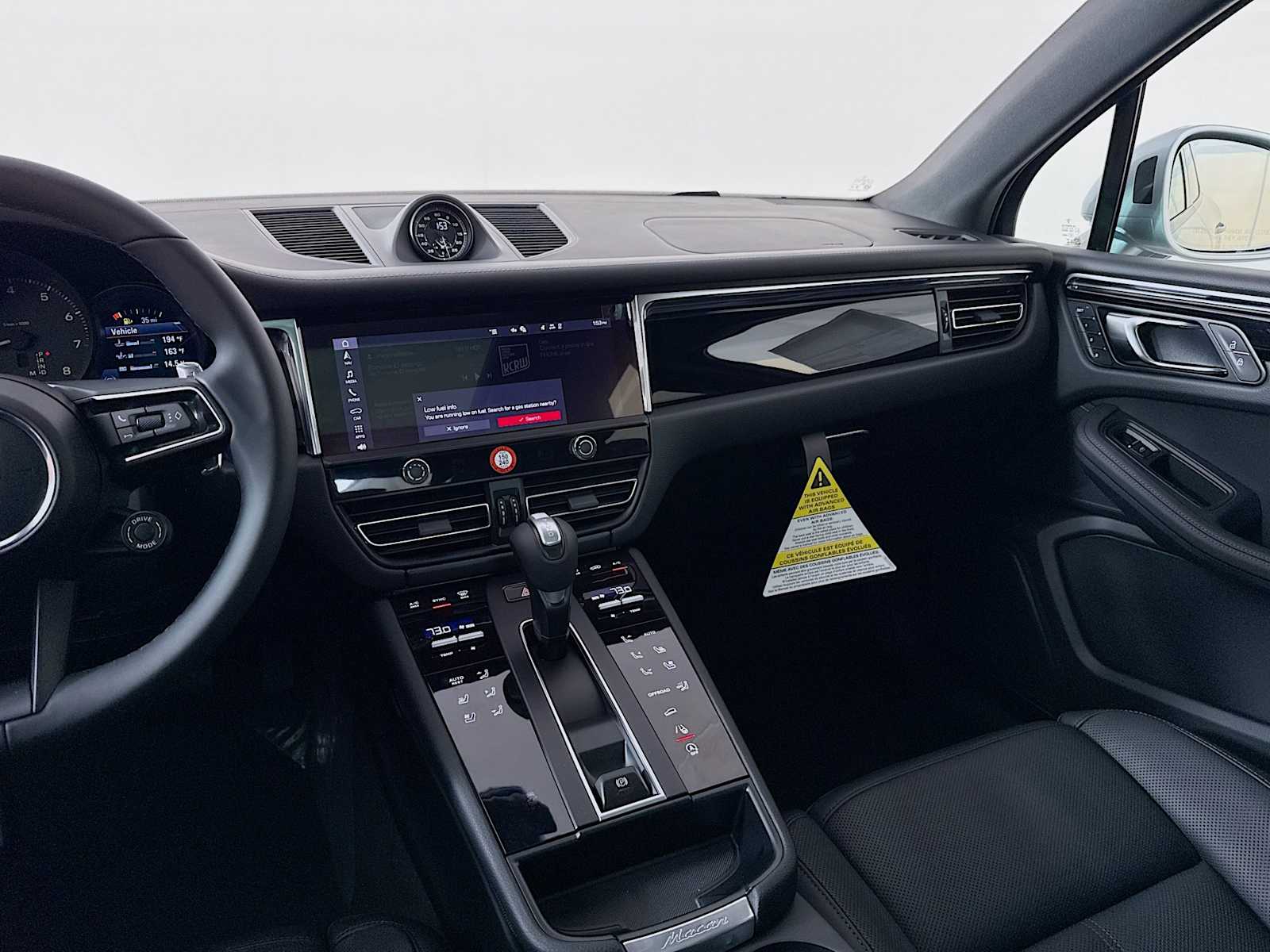 Thumbnail: 2026 Porsche Macan - 19