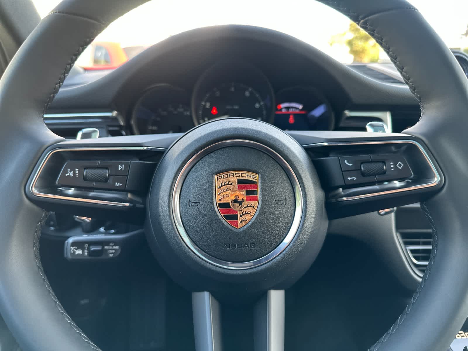 Thumbnail: 2026 Porsche Macan - 26