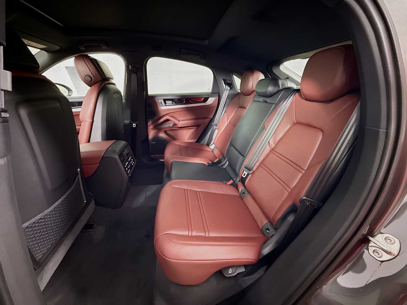 Thumbnail: 2025 Porsche Cayenne - 17