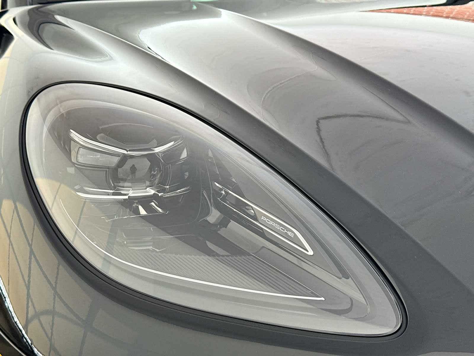 Thumbnail: 2026 Porsche Macan - 28