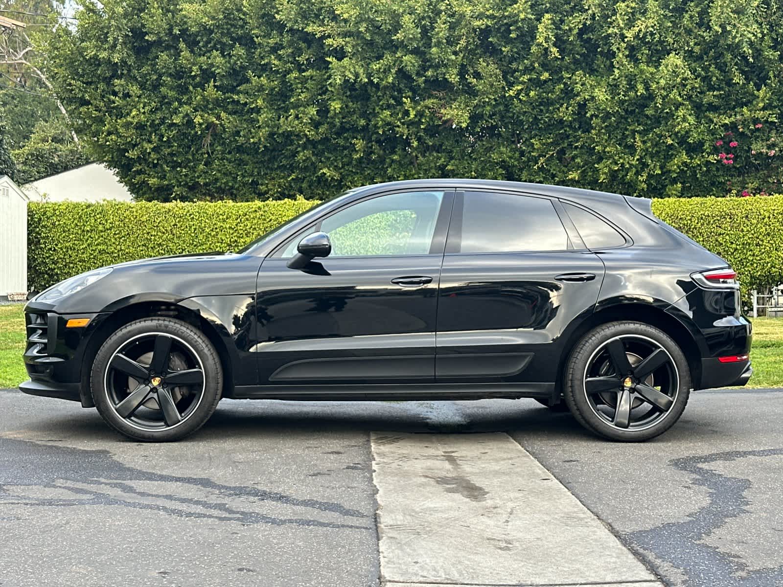 Thumbnail: 2019 Porsche Macan - 2