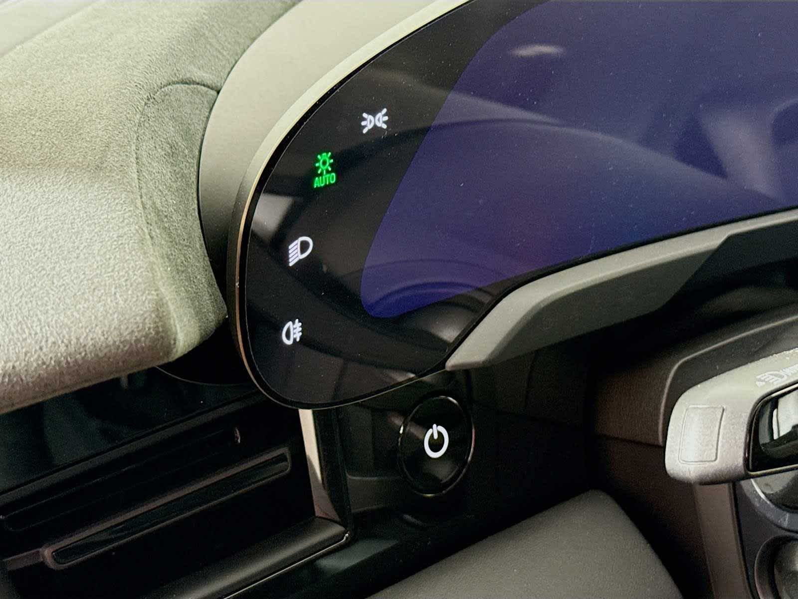 Thumbnail: 2025 Porsche Taycan - 11