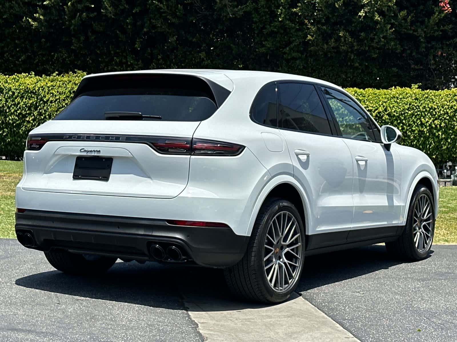 Thumbnail: 2023 Porsche Cayenne - 7