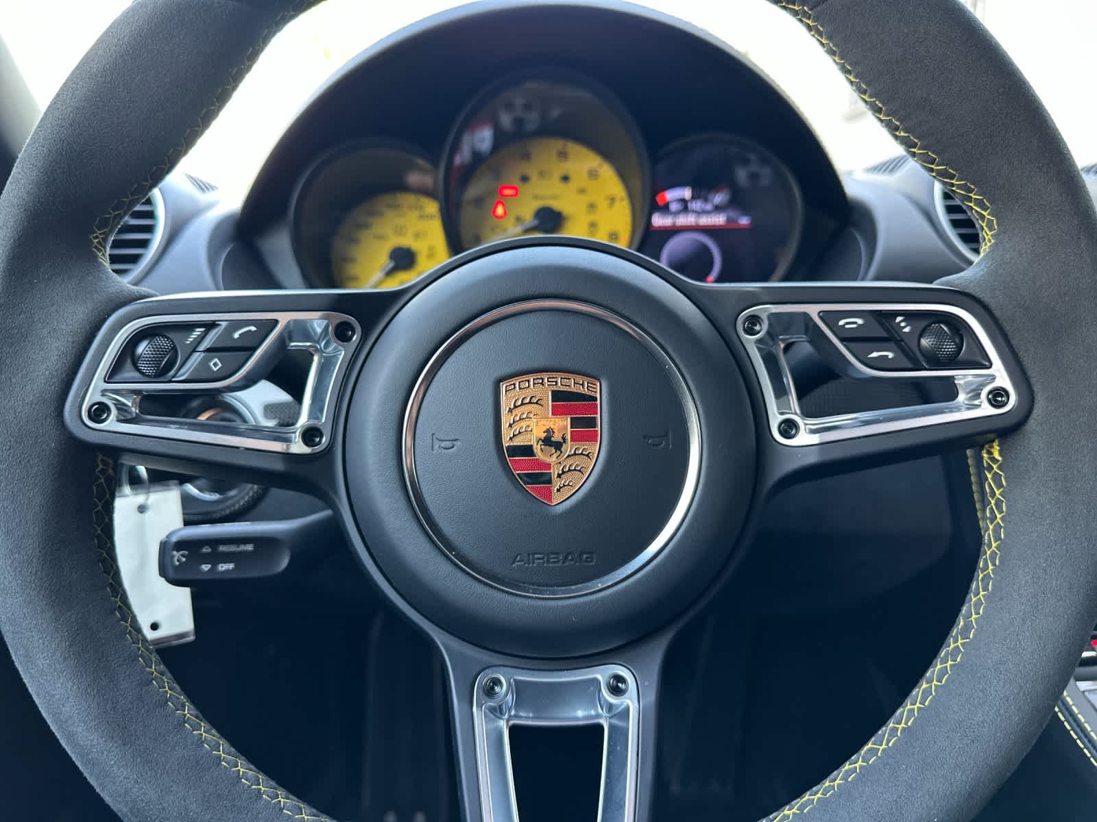 Thumbnail: 2022 Porsche  - 20