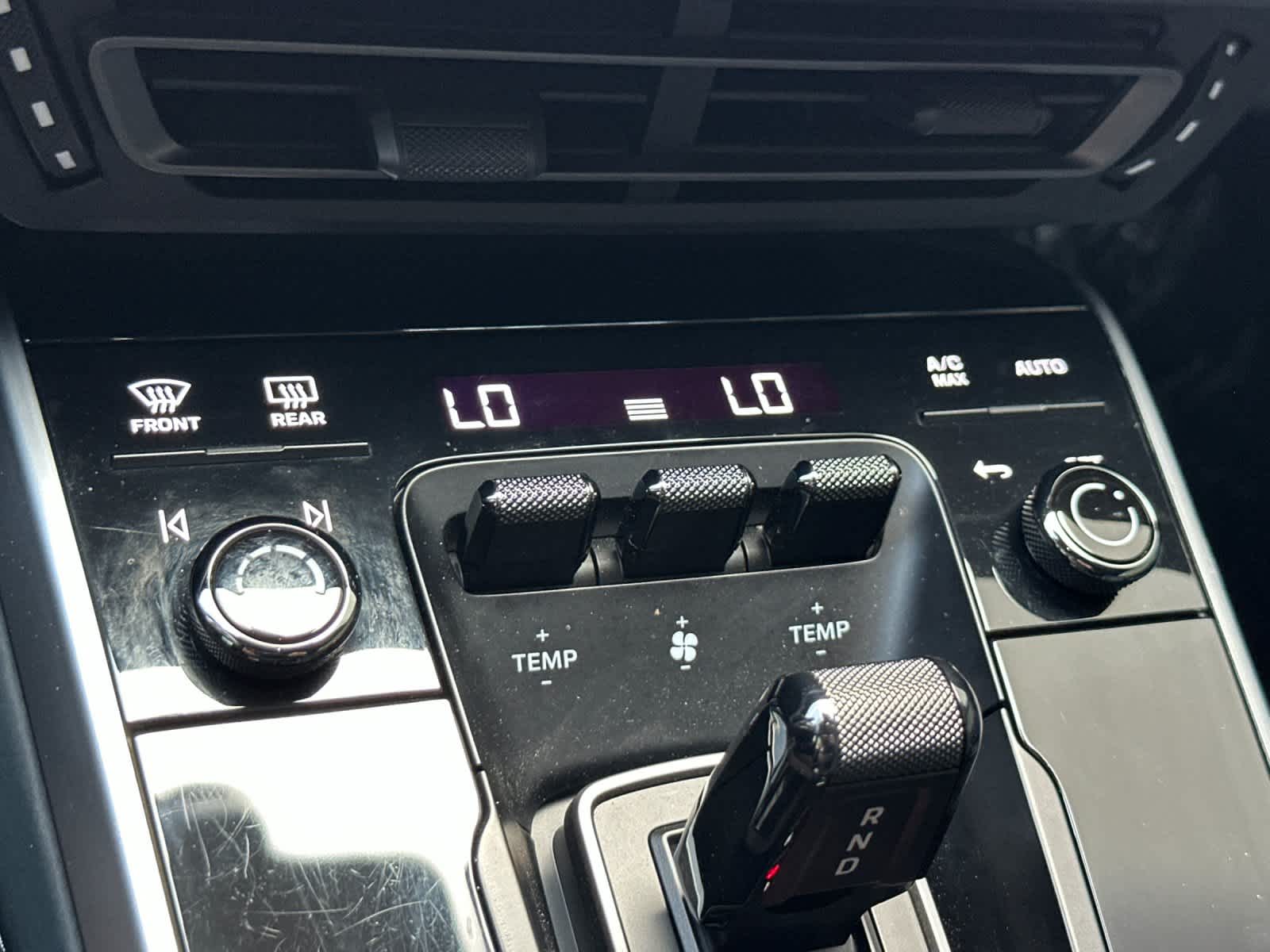 Thumbnail: 2024 Porsche 911 - 20