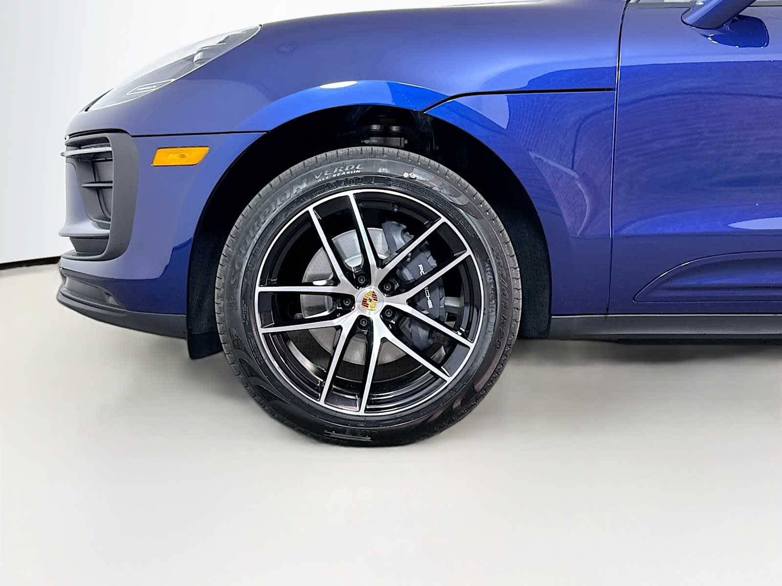 Thumbnail: 2026 Porsche Macan - 24