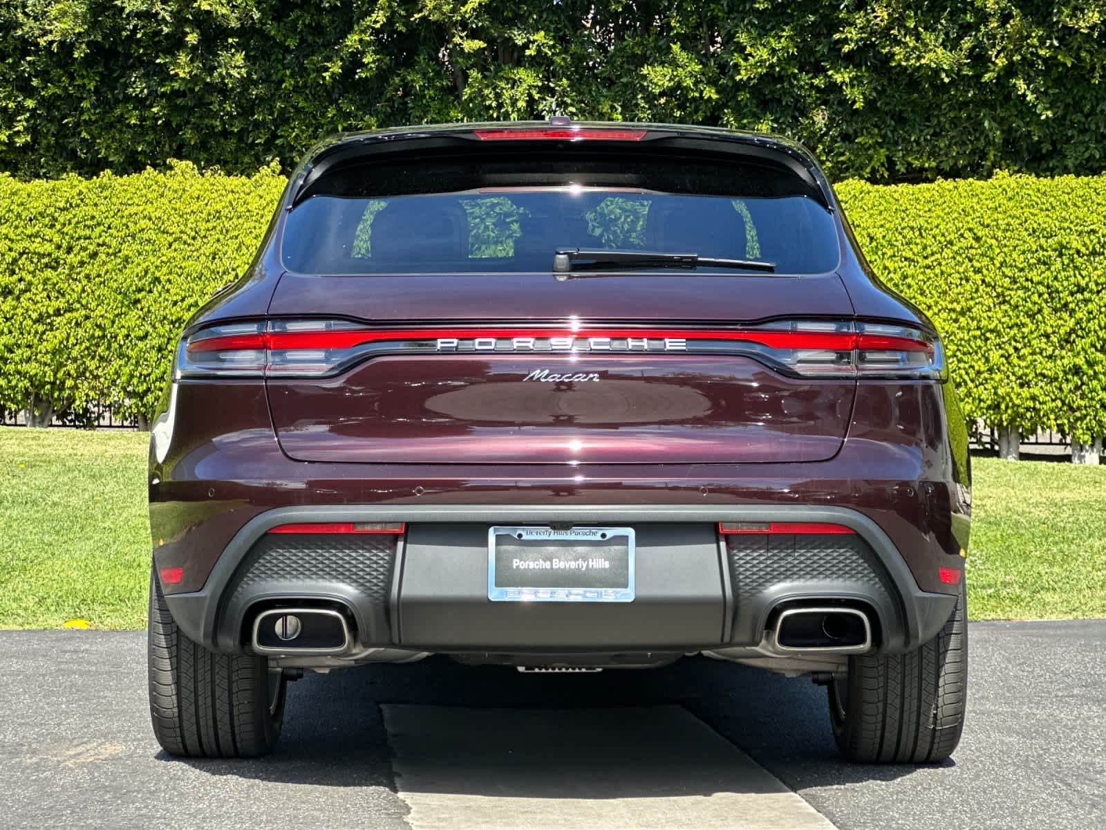 Thumbnail: 2026 Porsche Macan - 6
