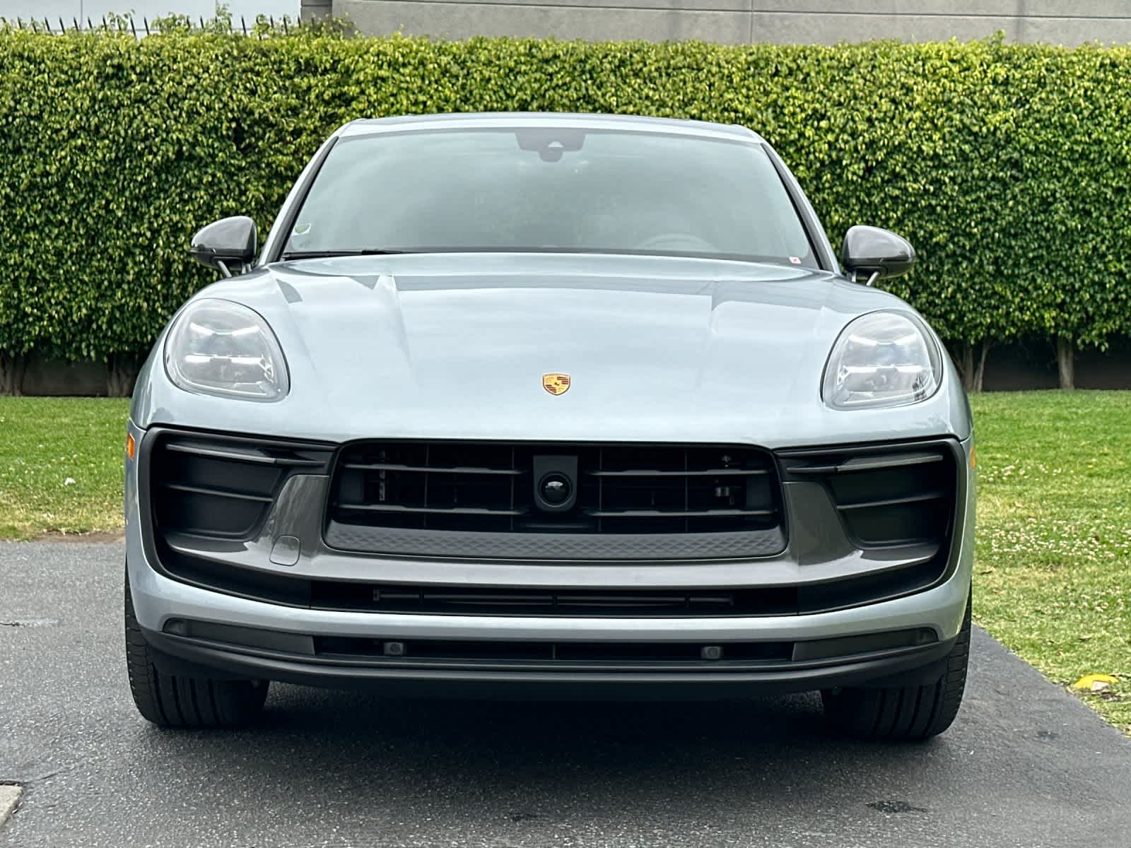 Thumbnail: 2026 Porsche Macan - 11