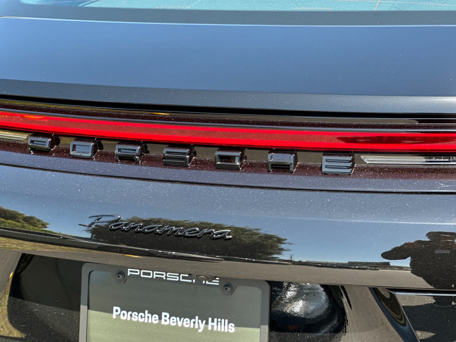 Thumbnail: 2026 Porsche Panamera - 33