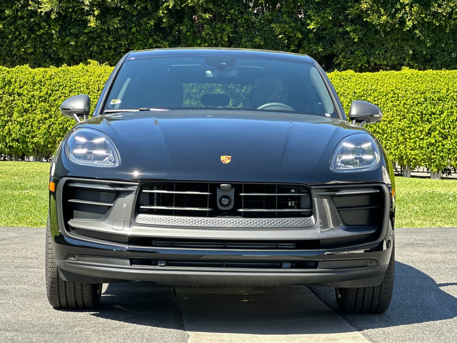 Thumbnail: 2026 Porsche Macan - 11