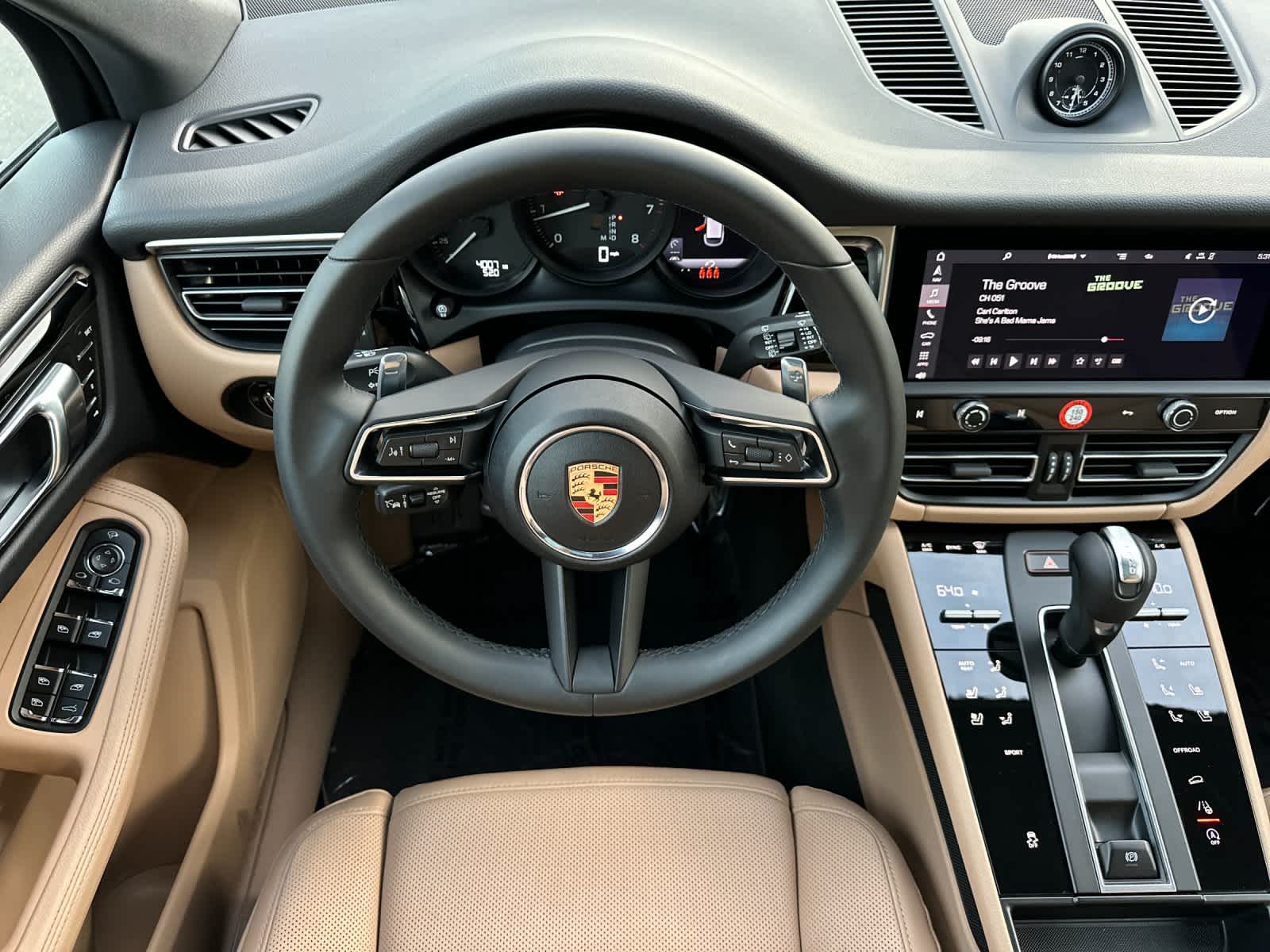 Thumbnail: 2025 Porsche Macan - 15