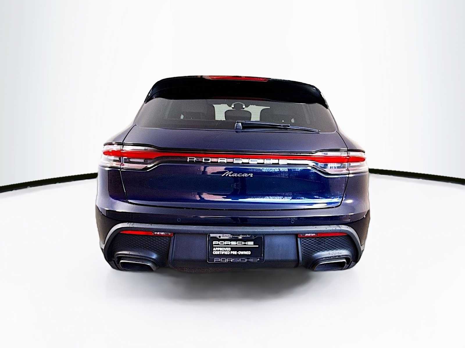 Thumbnail: 2022 Porsche Macan - 10