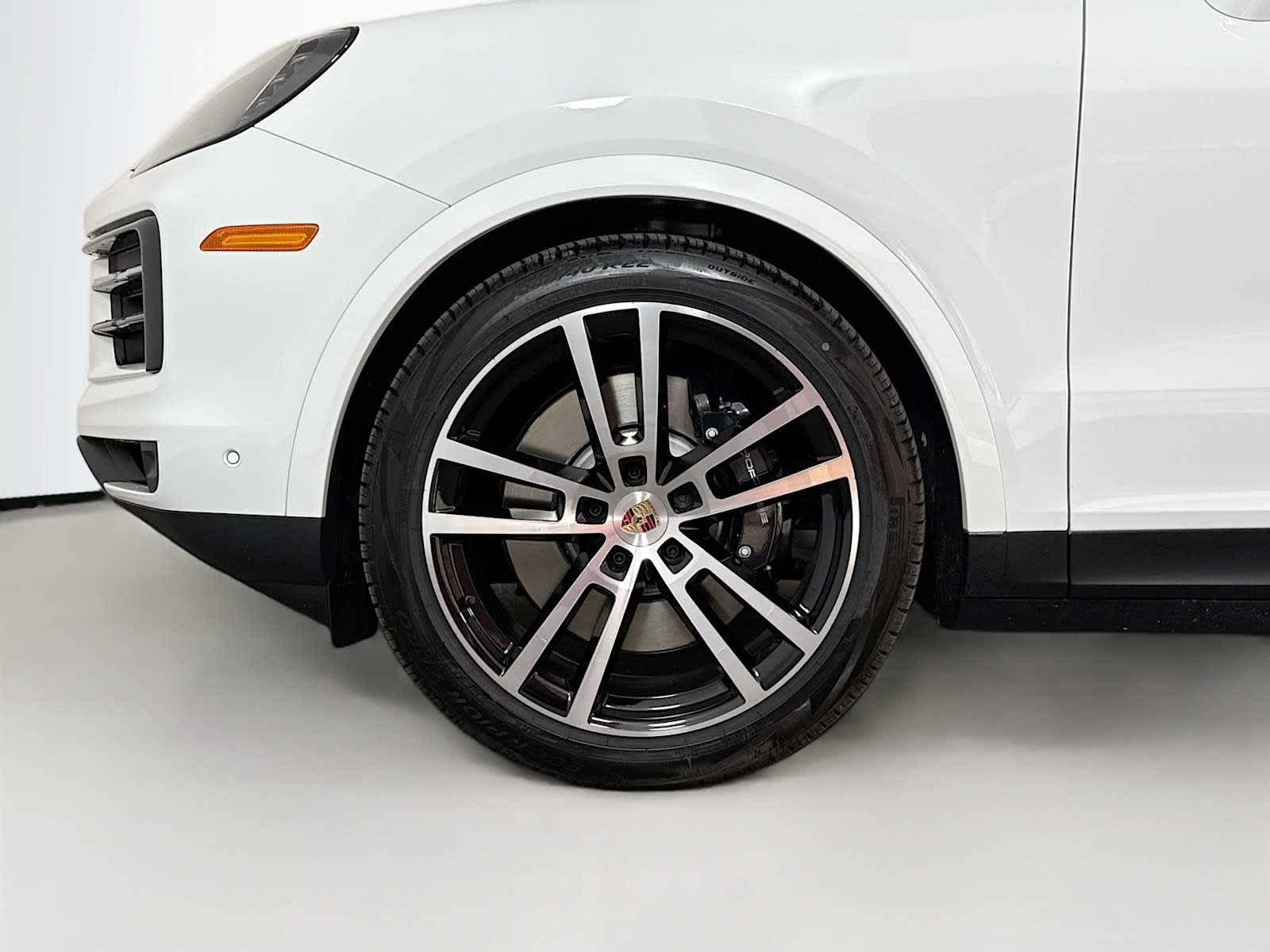 Thumbnail: 2026 Porsche Cayenne - 24