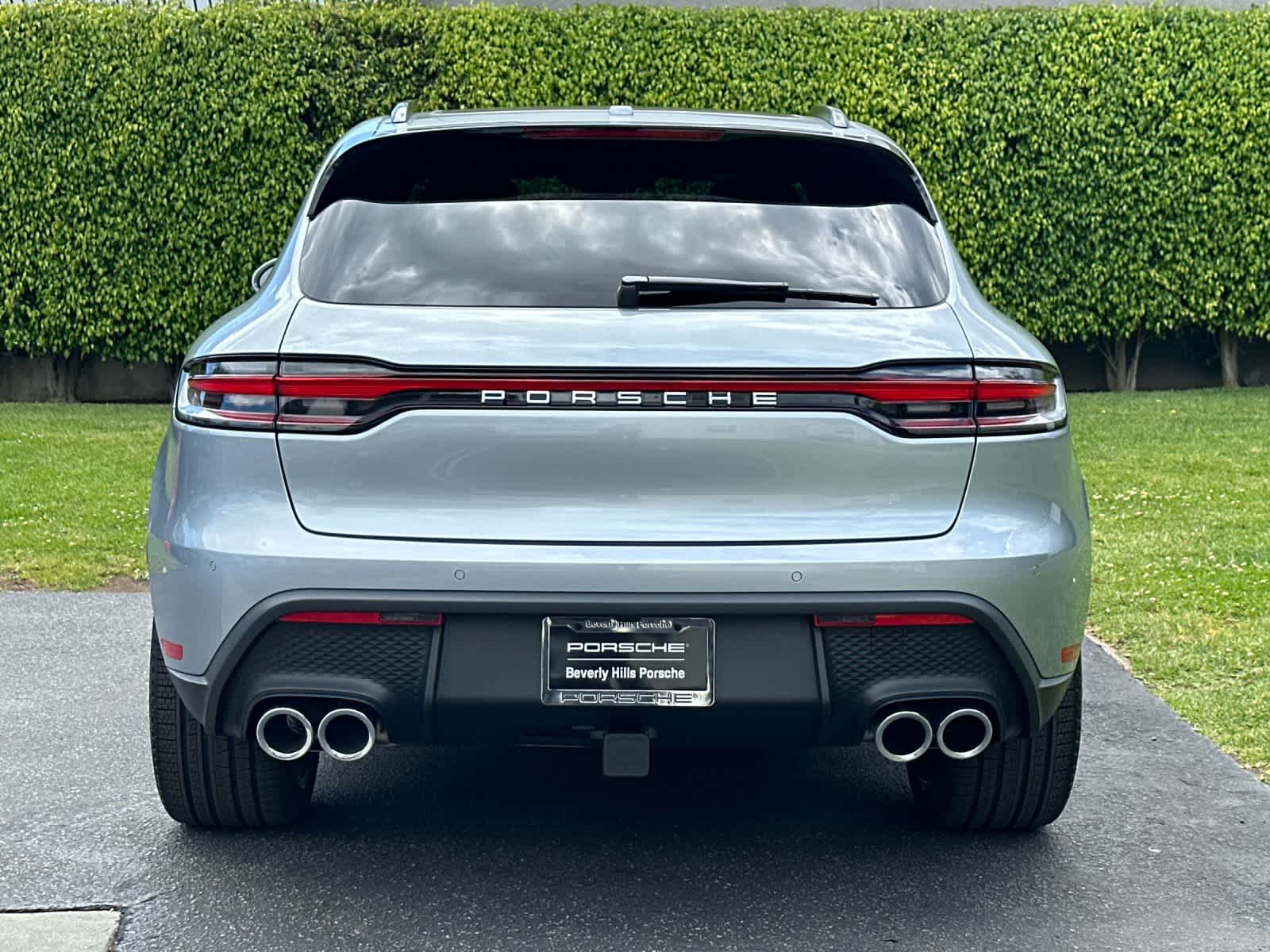 Thumbnail: 2026 Porsche Macan - 7