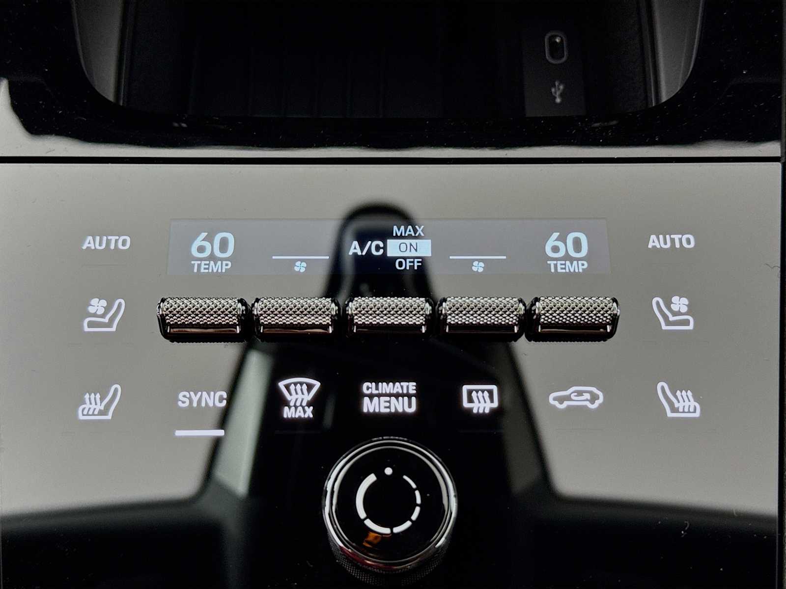 Thumbnail: 2026 Porsche Cayenne - 13