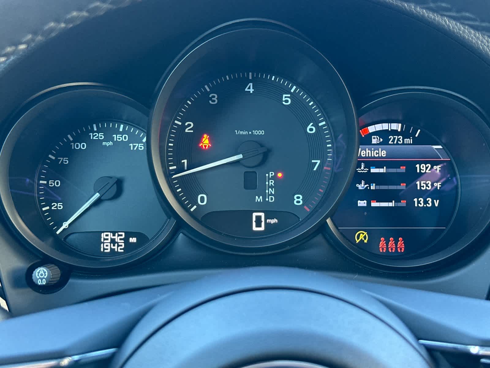 Thumbnail: 2025 Porsche Macan - 28