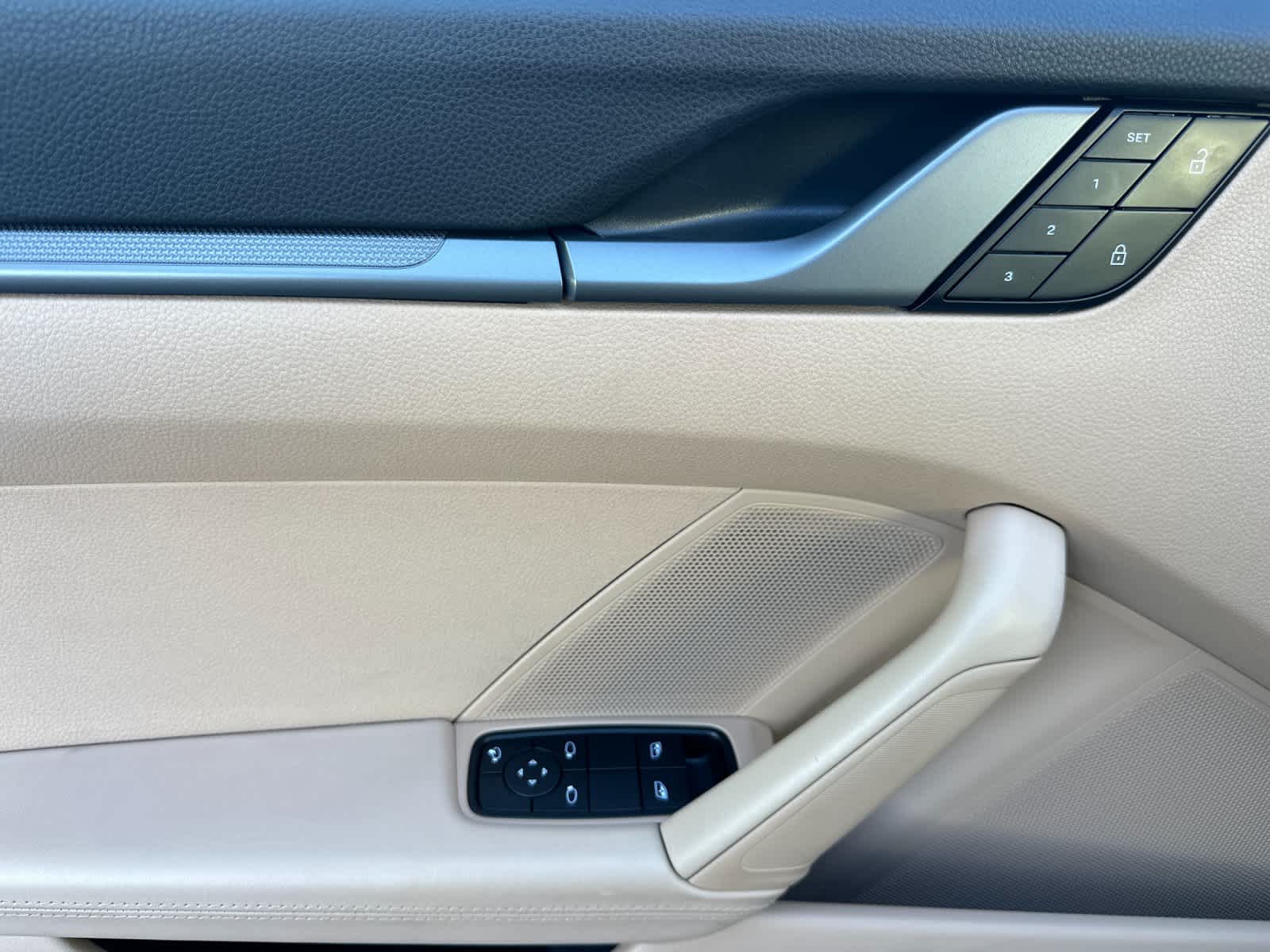 Thumbnail: 2024 Porsche 911 - 11