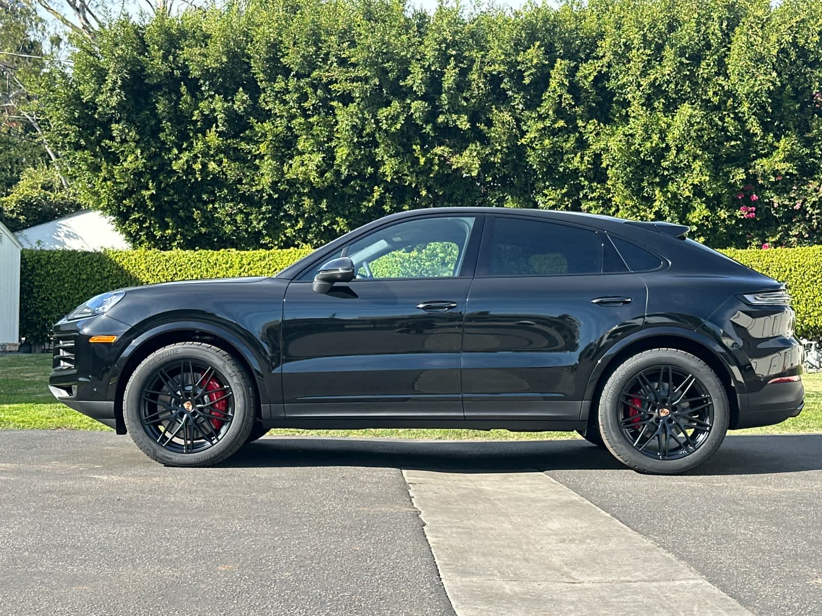 Thumbnail: 2026 Porsche Cayenne - 2