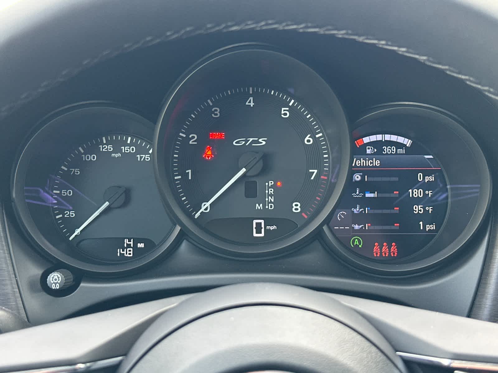 Thumbnail: 2026 Porsche Macan - 29