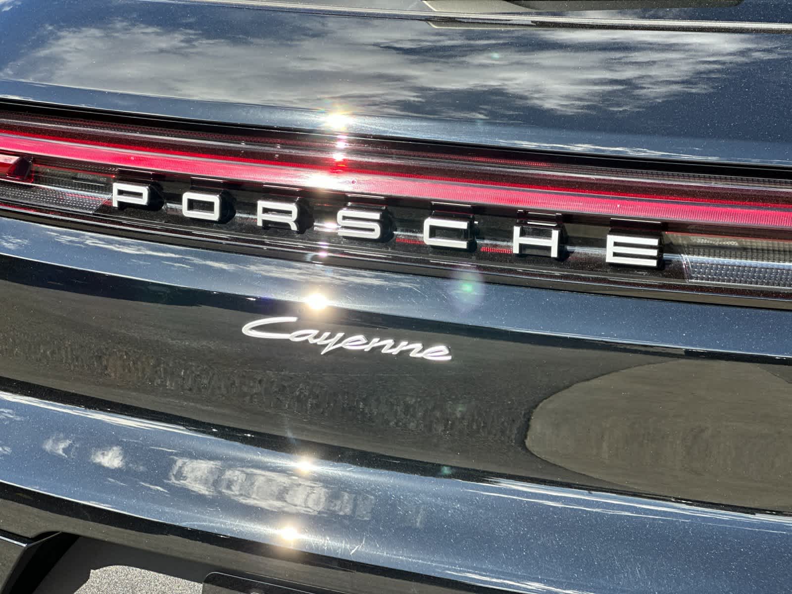 Thumbnail: 2024 Porsche Cayenne - 33