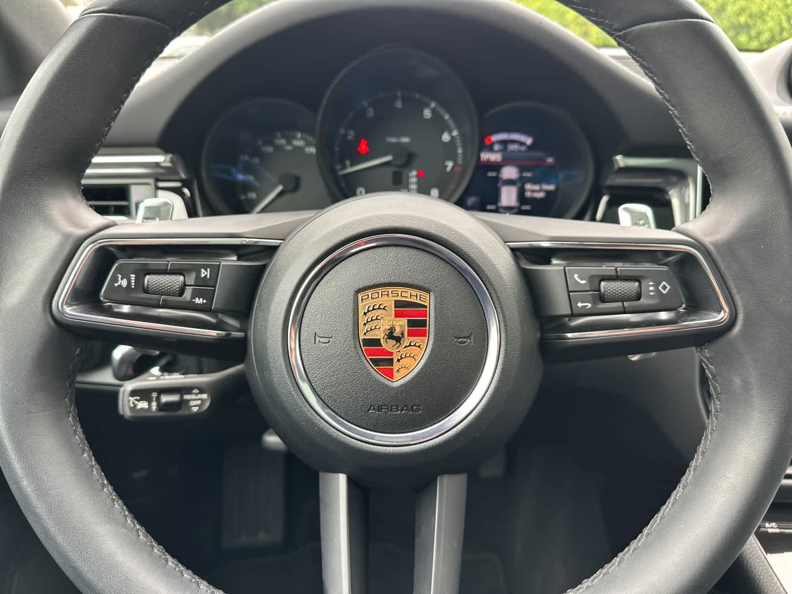 Thumbnail: 2025 Porsche Macan - 26