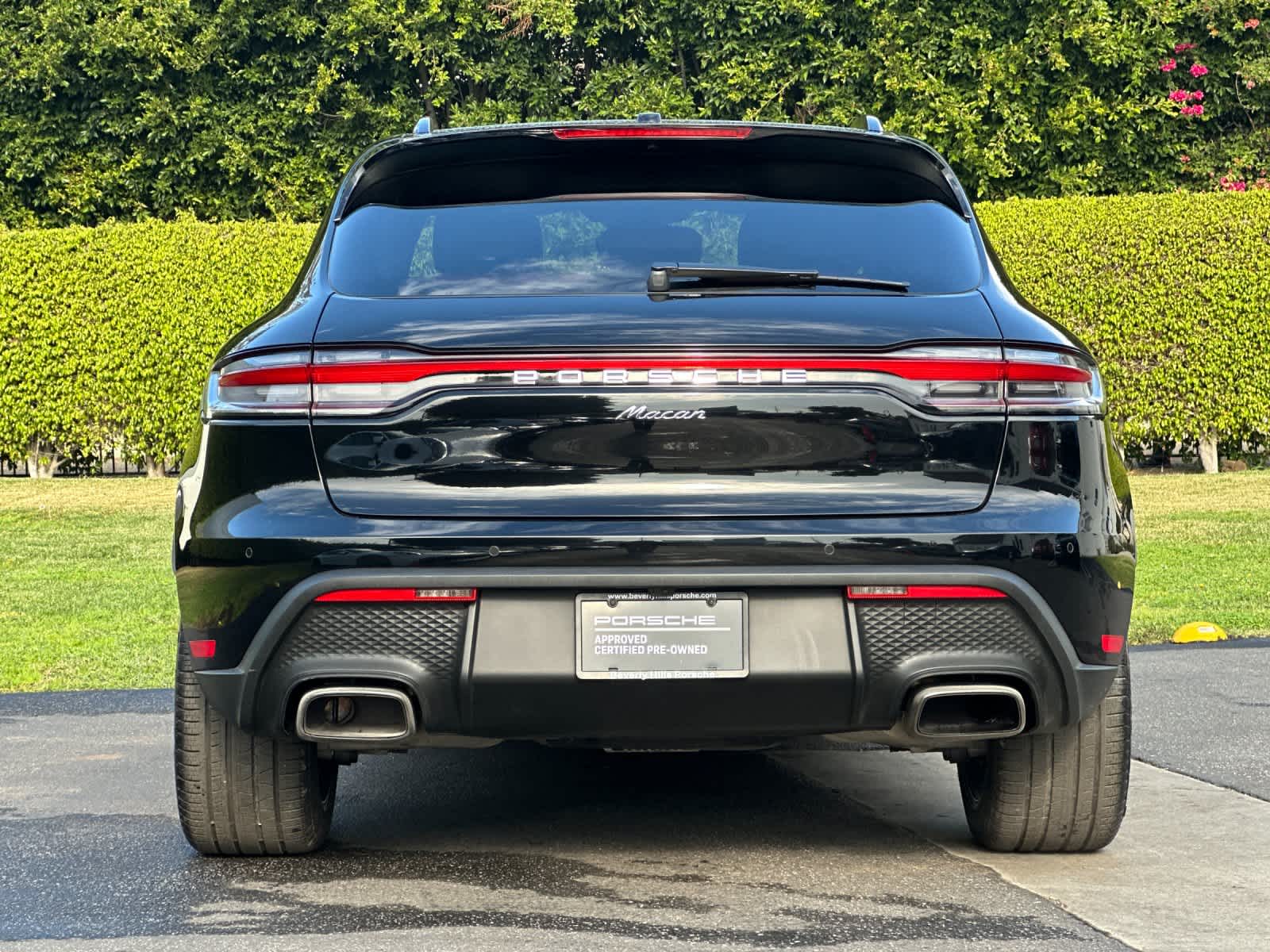 Thumbnail: 2025 Porsche Macan - 7
