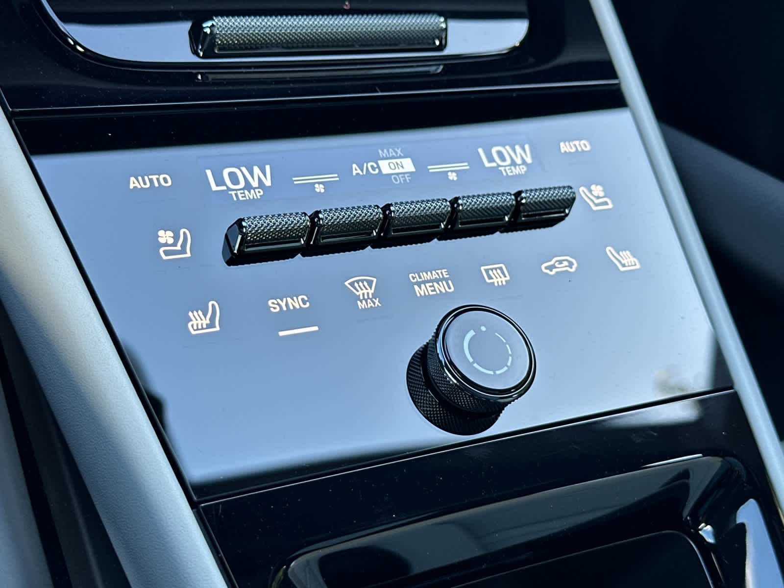 Thumbnail: 2026 Porsche Cayenne - 24