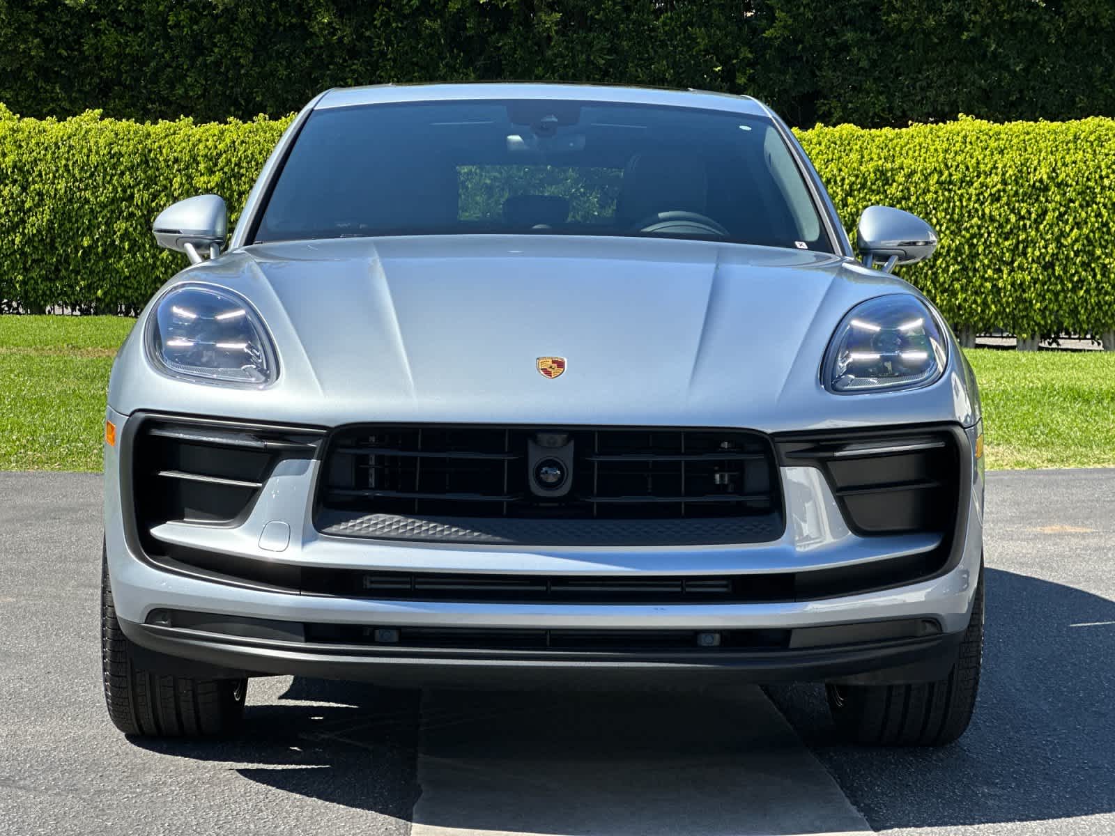 Thumbnail: 2026 Porsche Macan - 11