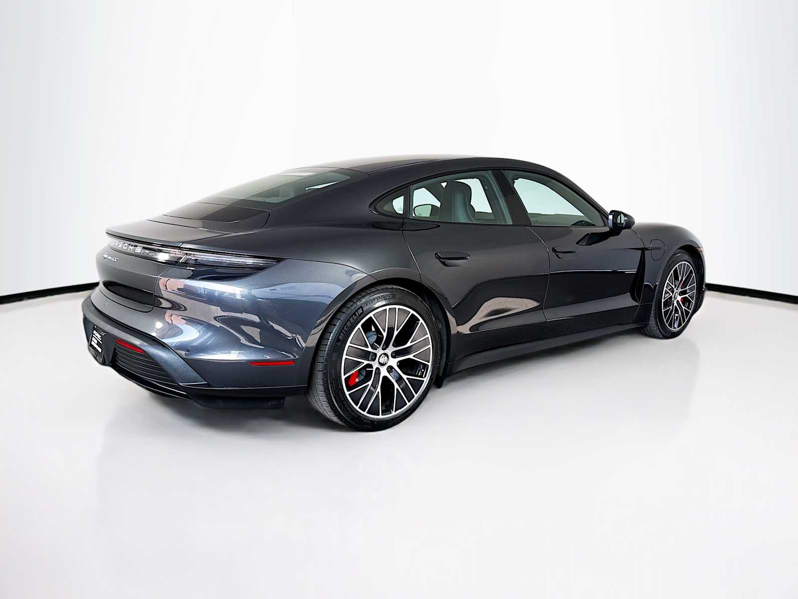 Thumbnail: 2020 Porsche Taycan - 9