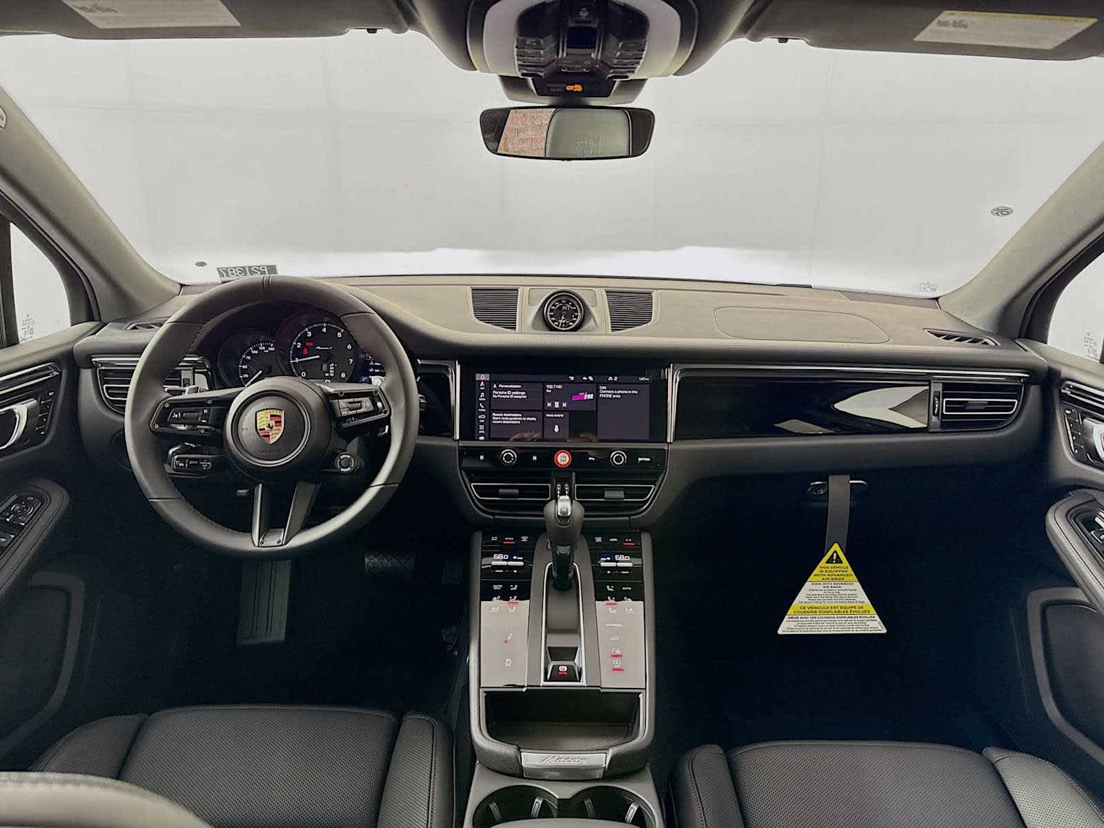 Thumbnail: 2025 Porsche Macan - 27