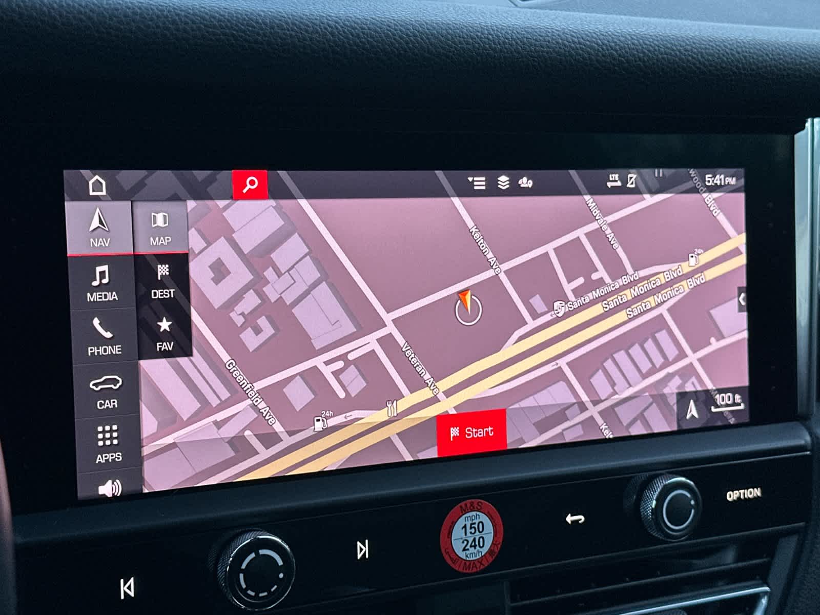 Thumbnail: 2025 Porsche Macan - 21