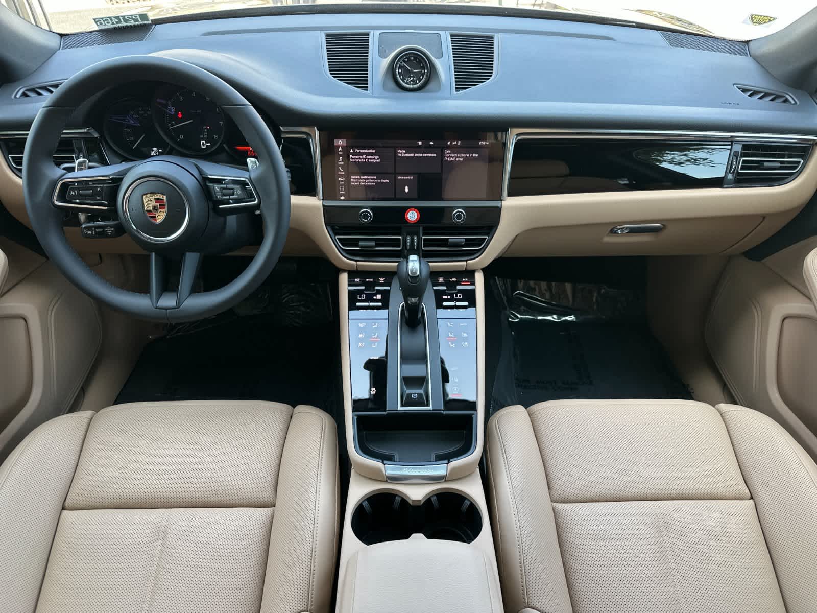 Thumbnail: 2025 Porsche Macan - 5