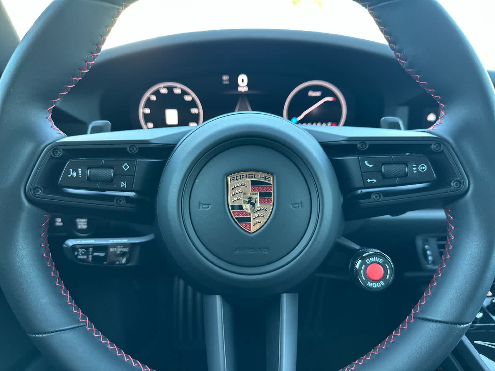 Thumbnail: 2026 Porsche 911 - 21