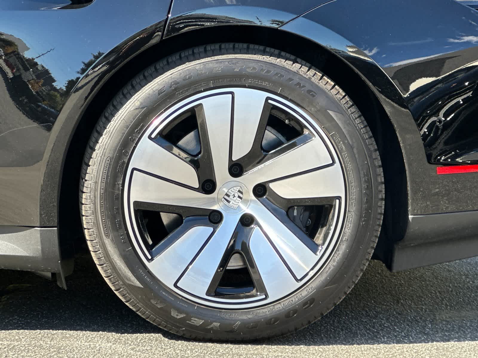 Thumbnail: 2026 Porsche Taycan - 30