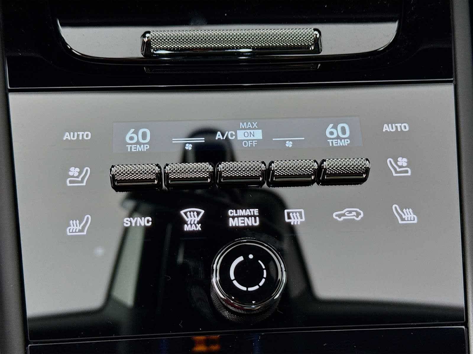 Thumbnail: 2025 Porsche Cayenne - 13