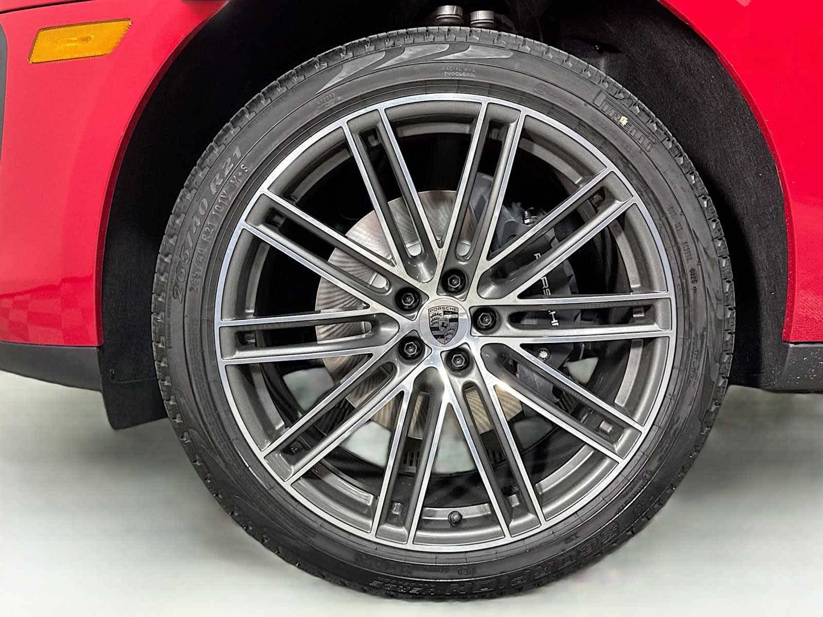 Thumbnail: 2025 Porsche Macan - 25