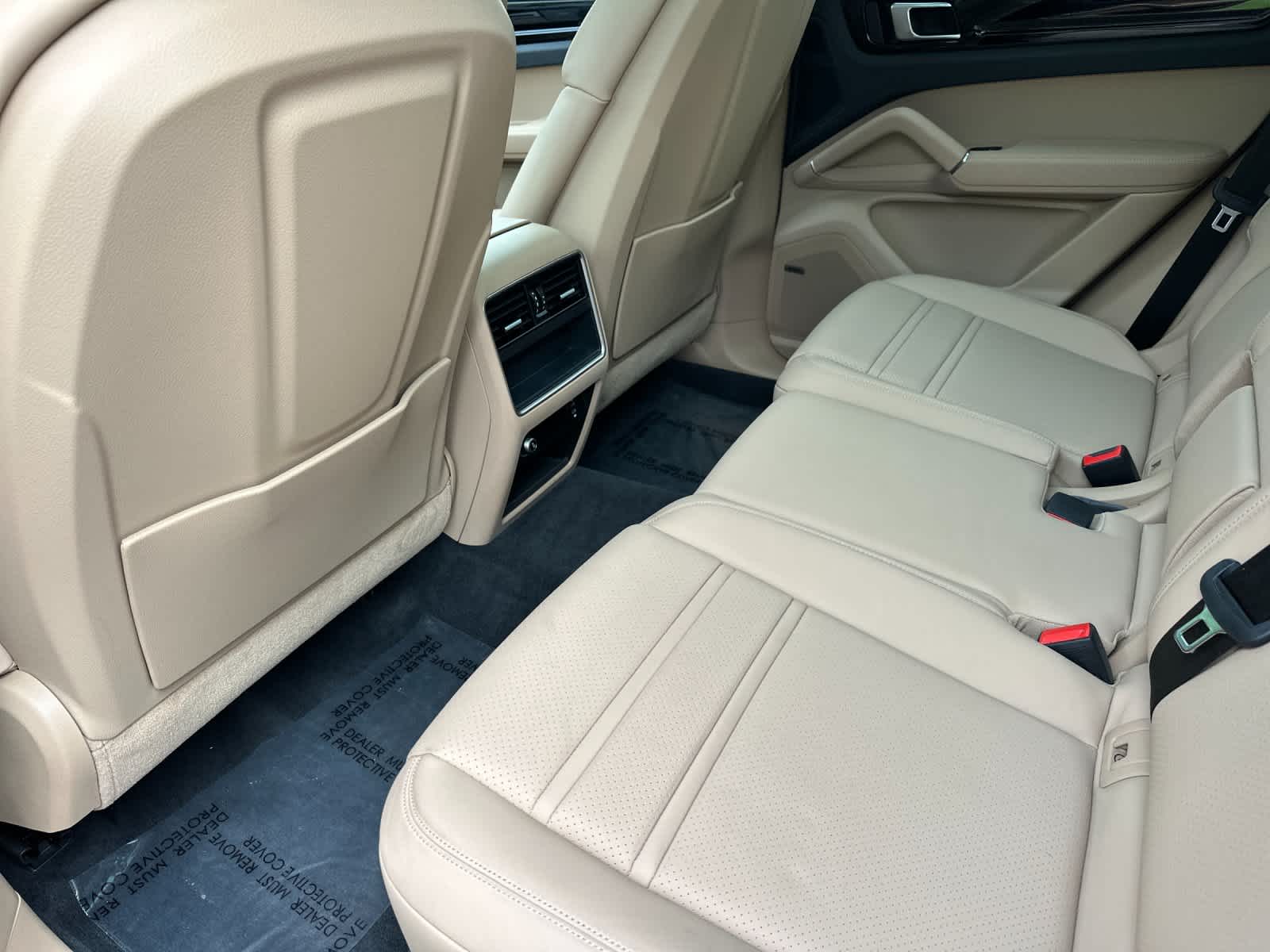 Thumbnail: 2023 Porsche Cayenne - 13