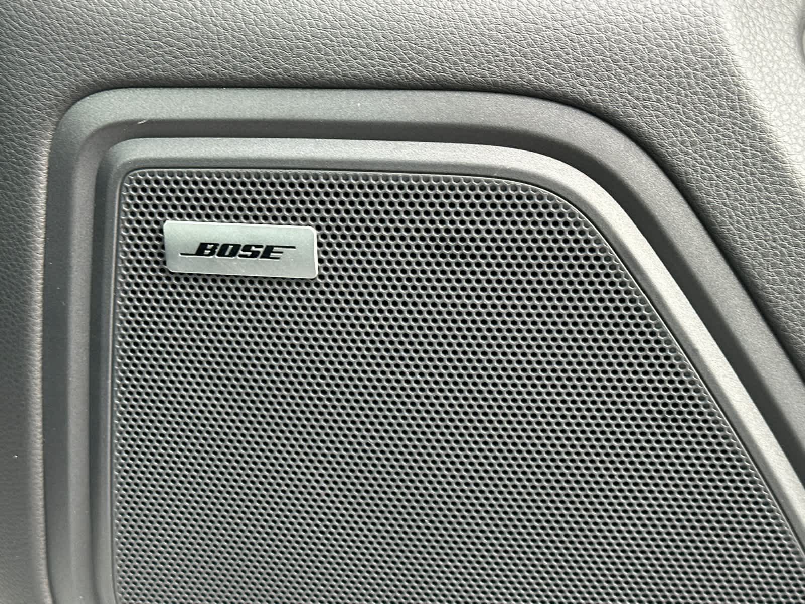 Thumbnail: 2025 Porsche Macan - 20